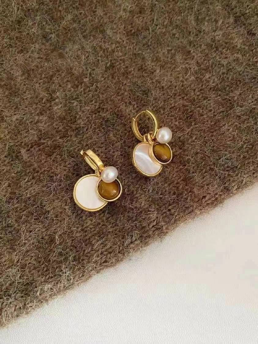 Freshwater Pearls and Tiger's Eye Stone Earing